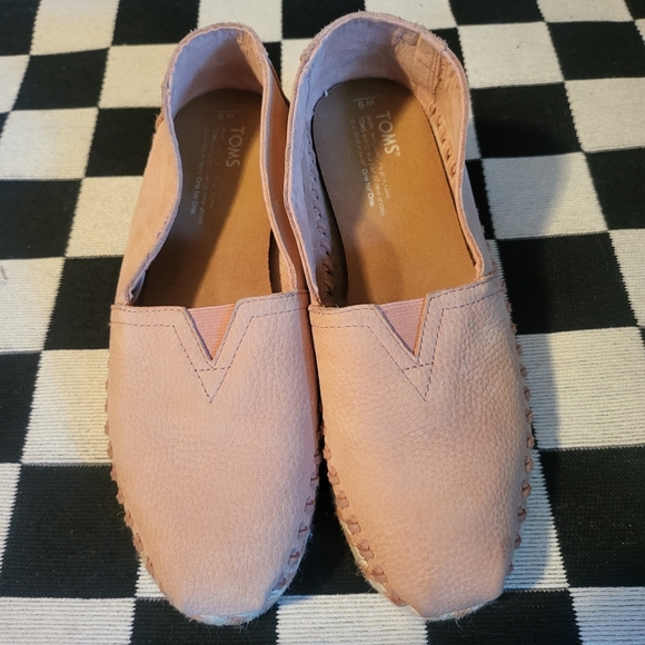 TOMS Nubuck Soft Leather Slip-on Flat in Pale Pink sz 9 - Picture 2 of 8